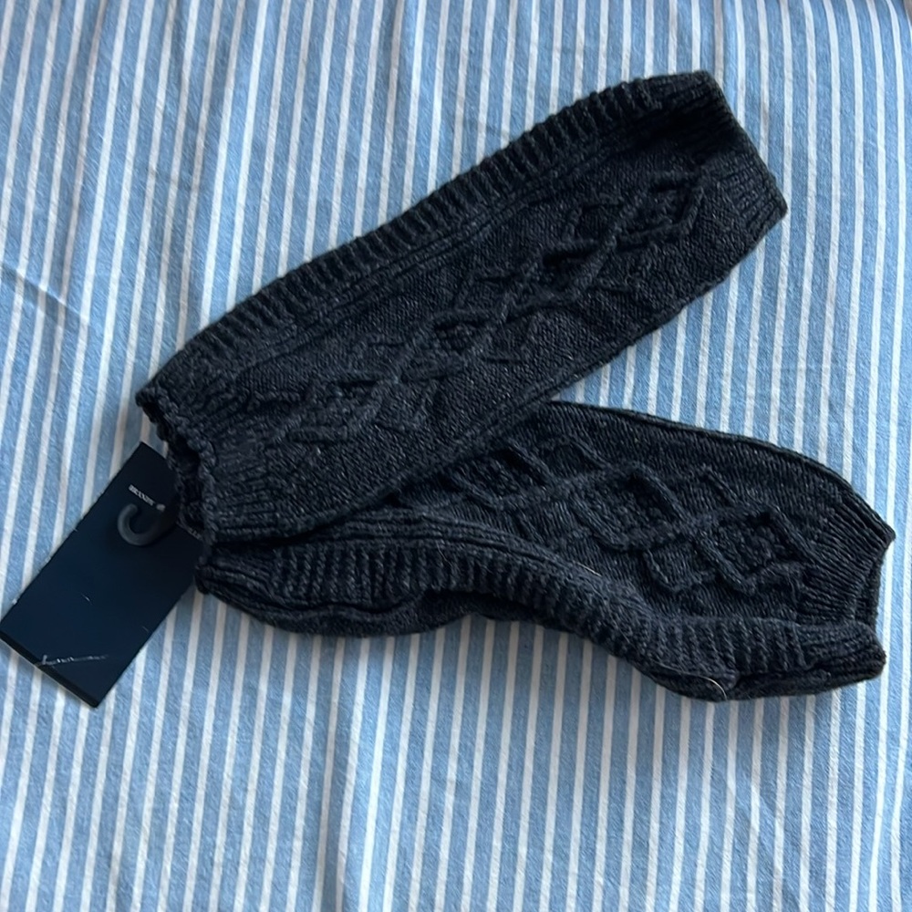 NWT BRANDY MELVILLE knit arm or leg warmers, gray - Picture 3 of 4